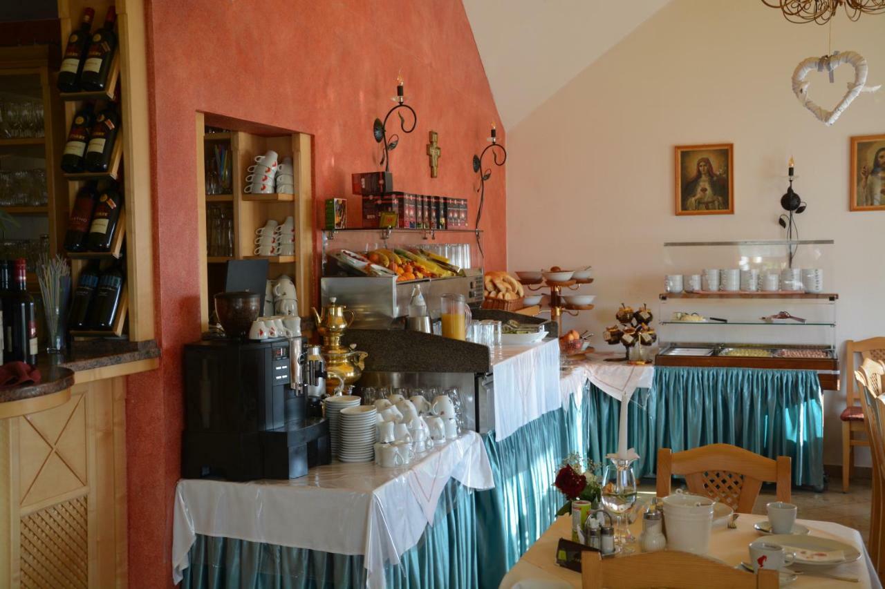 Pension Restaurant Rosenberg Jennersdorf Buitenkant foto